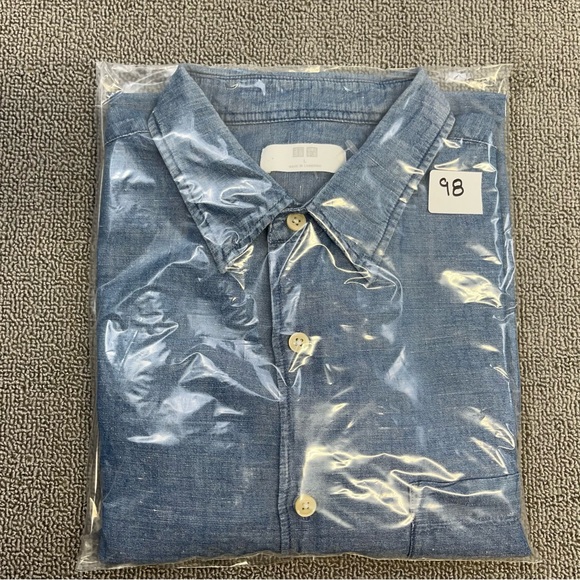 Uniqlo Shirt Large Blue Chambray Button Up Short Sleeve Linen Blend Preppy Men - Picture 12 of 12